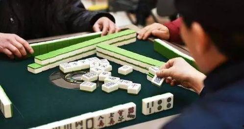 网红打麻将吃瓜图片  第3张