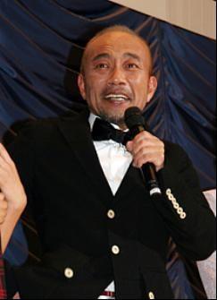 《完全饲育》在线观看,揭秘动物世界中的生存智慧与人类关爱  第3张 《完全饲育》在线观看,揭秘动物世界中的生存智慧与人类关爱  第3张